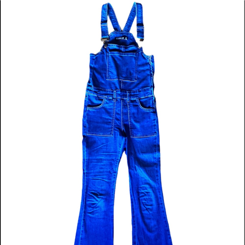 Overall bell bottom jeans!!